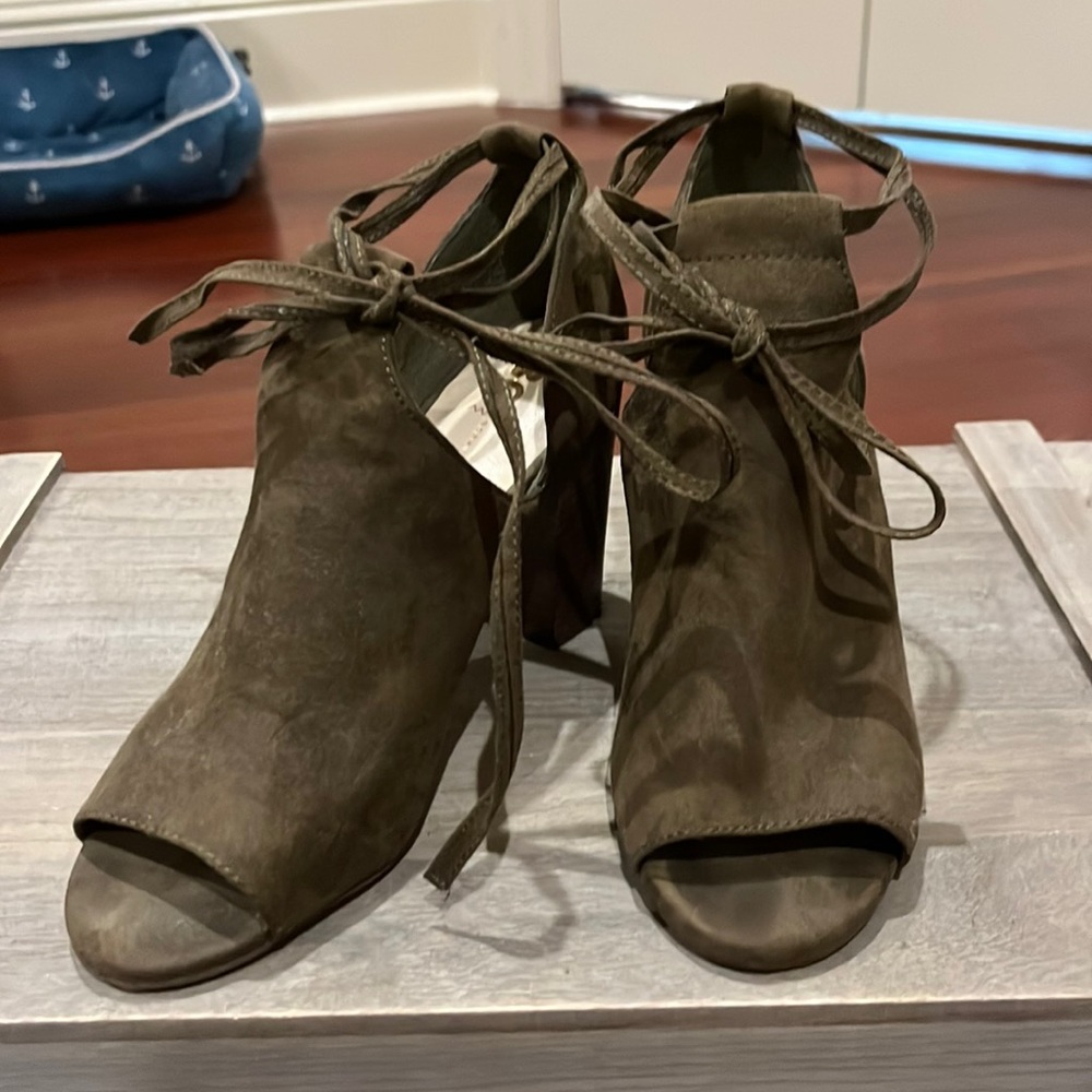 BC Brown Suede sandal